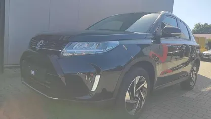 Silber Neu 2025 Suzuki Vitara GLX SUV | 29.700 € (Fairer Preis)