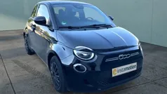 Schwarz Gebraucht 2022 Fiat 500e Action Limousine | 11.280 € (Superpreis)