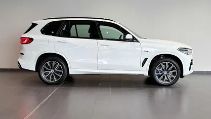 Gebraucht BMW X5 M Sport 394 PS (289 kW) 2022 Weiss SUV