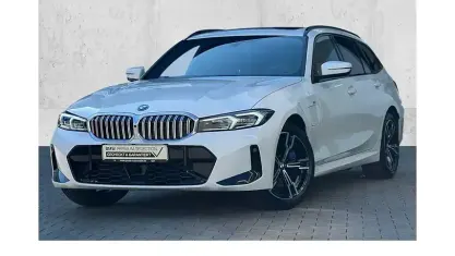Usado BMW 330e M Sport 292 CV (214 kW) 2025 Blanco Familiar