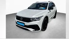 Oryxweiß perlmutteffekt Gebraucht 2024 VW Tiguan Allspace R-line SUV | 45.990 € (Fairer Preis)