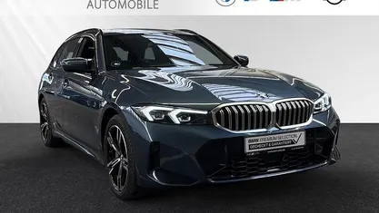 Blau Gebraucht 2024 BMW 330 Efficient Dynamics Kombi | 38.864 € (Superpreis)