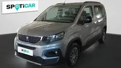 Noir perla nera (schwarz) Gebraucht 2022 Peugeot Rifter Allure Van / Kleinbus | 21.750 € (Fairer Preis)