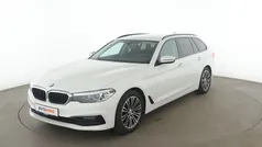 Weiß Gebraucht 2019 BMW 520 Sport Line Kombi | 24.090 € (Fairer Preis)