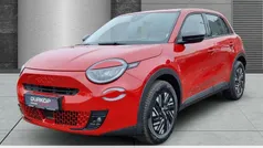 Rot by red Gebraucht 2023 Fiat 600 Red SUV | 24.450 € (Superpreis)