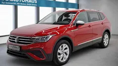 Rot Gebraucht 2023 VW Tiguan Allspace Life SUV | 29.810 € (Superpreis)