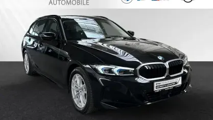 Gebraucht BMW 320 Comfort Edition 190 PS (139 kW) 2025 Saphirschwarz Kombi