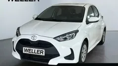 Weiss Gebraucht 2023 Toyota Yaris Comfort Kleinwagen | 13.480 € (Guter Preis)