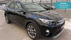 Schwarz Gebraucht 2021 Kia Stonic Vision SUV | 15.990 € (Fairer Preis)