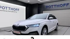 Weiss Gebraucht 2023 Skoda Octavia Style Kombi | 24.777 € (Guter Preis)