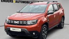 Orange Gebraucht 2023 Dacia Duster Journey SUV | 20.490 € (Fairer Preis)