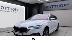 Gebraucht 2023 Skoda Octavia Style Kombi | 27.922 € (Fairer Preis)