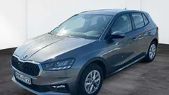 Graphitegrau metallic Gebraucht 2025 Skoda Fabia Kleinwagen | 22.900 € (Fairer Preis)