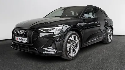 Schwarz Gebraucht 2022 Audi e-tron S-Line SUV | 39.990 € (Fairer Preis)