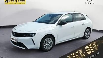 Weiß Gebraucht 2023 Opel Astra Enjoy Limousine | 17.980 € (Fairer Preis)
