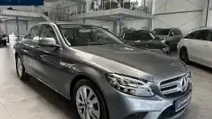 Gebraucht Mercedes C200 Avantgarde 184 PS (135 kW) 2020 Grau Limousine
