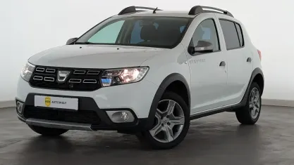 Gebraucht Dacia Sandero Stepway 73 PS (53 kW) 2019 Weiß Kleinwagen