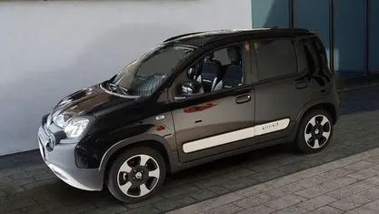 Gebraucht Fiat Panda Cross 69 PS (50 kW) 2025 Kombi