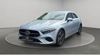 Gebraucht Mercedes A180 Progressive 150 PS (110 kW) 2024 Hightechsilber matallic Limousine