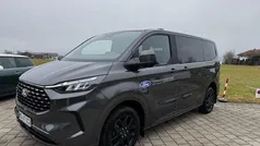 Magneticgrau Gebraucht 2024 Ford Tourneo Custom Van / Kleinbus | 41.990 € (Fairer Preis)