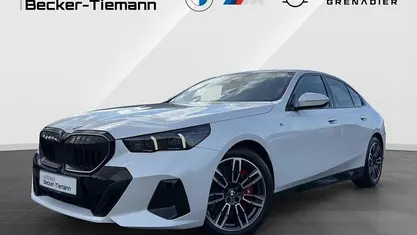 Gebraucht 2024 BMW 530 Comfort Edition Limousine | 66.891 €