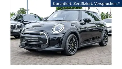 Gebraucht Mini Cooper SE 135 kW (184 PS) 2023 Schwarz Kleinwagen