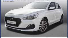Weiß Gebraucht 2019 Hyundai i30 Trend Limousine | 13.333 € (Superpreis)