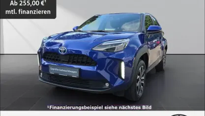 Gebraucht Toyota Yaris Team 116 PS (85 kW) 2023 Blau Kleinwagen