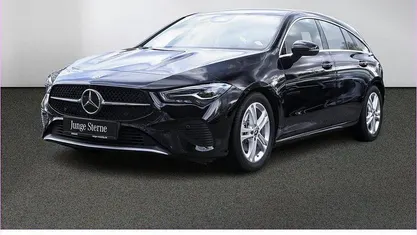 Unilack nachtschwarz Gebraucht 2024 Mercedes CLA180 Shooting Brake Kombi | 29.830 € (Fairer Preis)