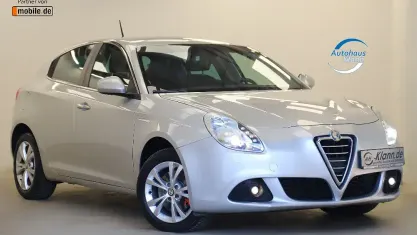 Gebraucht Alfa Romeo Giulietta Turismo 170 PS (125 kW) 2010 Silber Kleinwagen