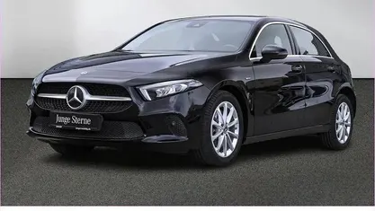 Gebraucht Mercedes A250 Business 160 PS (117 kW) 2020 Schwarz