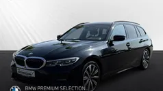 Schwarz Gebraucht 2022 BMW 320 Advantage Kombi | 23.898 € (Guter Preis)