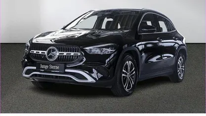 Gebraucht Mercedes GLA200 163 PS (119 kW) 2024 Unilack nachtschwarz SUV