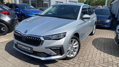 Gebraucht 2025 Skoda Scala Kleinwagen | 28.470 € (Fairer Preis)
