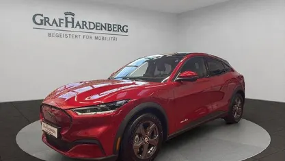Rot Gebraucht 2021 Ford Mustang Mach-E Basis SUV | 28.980 € (Fairer Preis)