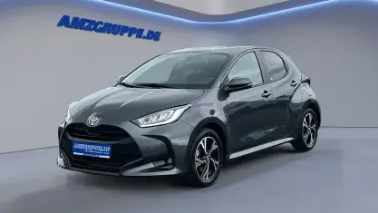 Gebraucht Toyota Yaris Hybrid Style 116 PS (85 kW) 2025 Marlin grau met Kleinwagen
