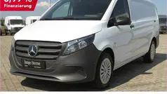 Weiß Gebraucht 2024 Mercedes Vito Van / Kleinbus | 36.236 € (Fairer Preis)