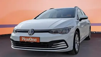 Usado VW Golf VIII Life 110 HP (80 kW) 2022 Branco Sedan