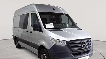 Używany Mercedes Sprinter 143 KM (105 kW) 2020 Srebrny Van