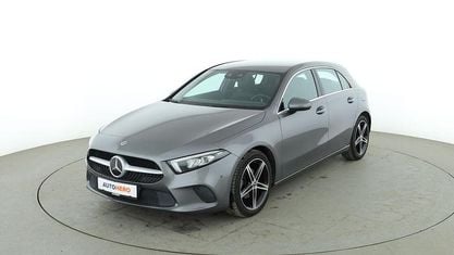 Używany Mercedes A180 116 KM (85 kW) 2018 Szary Sedan/Limuzyna