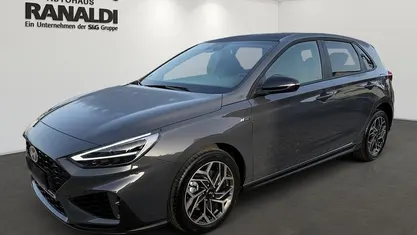 Neu Hyundai i30 N Line 150 PS (110 kW) 2026 Grau Limousine