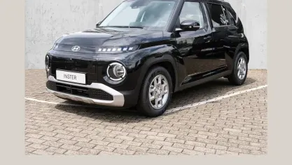 Neu Hyundai Inster Trend 85 kW (116 PS) 2026 Schwarz Kleinwagen