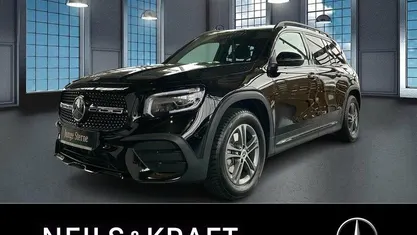 Schwarz Gebraucht 2022 Mercedes GLB200 AMG SUV | 36.970 € (Etwas zu teuer)