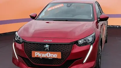 Gebraucht Peugeot e-208 S 100 kW (136 PS) 2021 Rot Kleinwagen