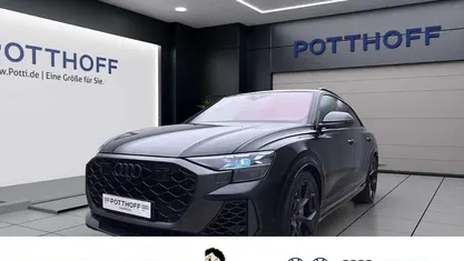 Schwarz (mythosschwarz metallic) Gebraucht 2025 Audi RS Q8 Performance SUV | 196.750 € (Fairer Preis)