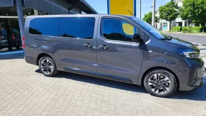 Neu Opel Zafira Life 179 PS (131 kW) 2026 Grau Van / Kleinbus