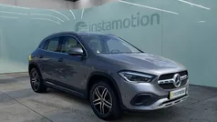 Grau Gebraucht 2020 Mercedes GLA200 Progressive SUV | 34.150 € (Fairer Preis)