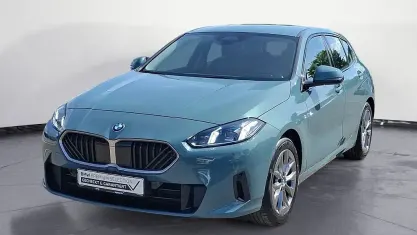 Używany BMW 120 170 KM (125 kW) 2025 Zielony Hatchback