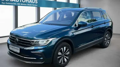 Gebraucht VW Tiguan Move 150 PS (110 kW) 2024 Blau SUV