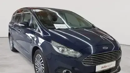 Gebraucht Ford S-MAX Titanium 190 PS (139 kW) 2019 Blazer blau Van / Kleinbus